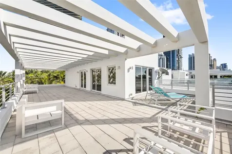 19005 Atlantic Boulevard Sunny Isles Beach FL 33160