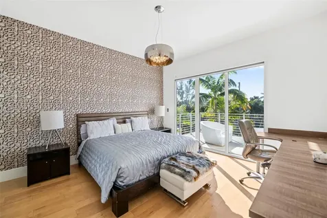 19005 Atlantic Boulevard Sunny Isles Beach FL 33160