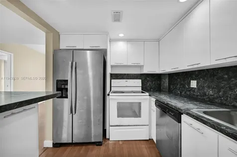 900 Bay Drive Miami Beach FL 33141