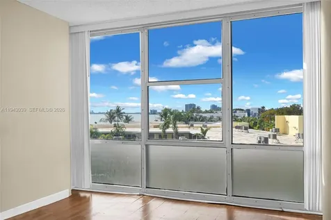 900 Bay Drive Miami Beach FL 33141