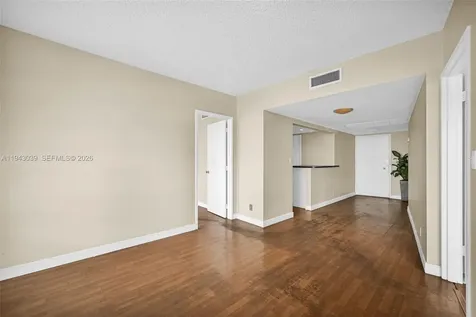900 Bay Drive Miami Beach FL 33141