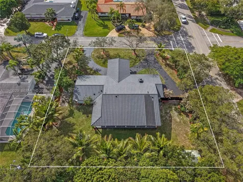 7695 SW 142nd Street Palmetto Bay FL 33158