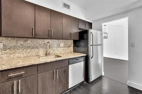 500 Bayview Drive Sunny Isles Beach FL 33160