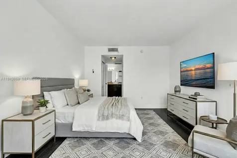 500 Bayview Drive Sunny Isles Beach FL 33160