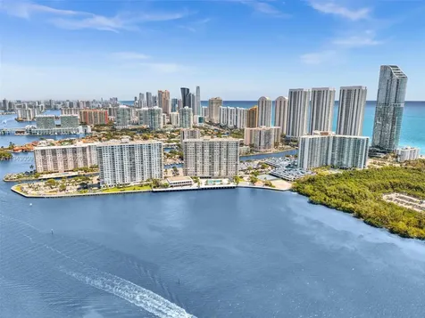 500 Bayview Drive Sunny Isles Beach FL 33160