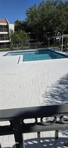 200 Lakeview Drive Weston FL 33326