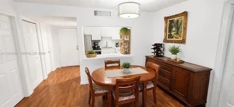 200 Lakeview Drive Weston FL 33326