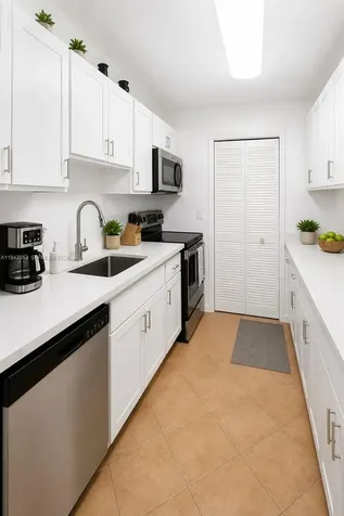 200 Lakeview Drive Weston FL 33326