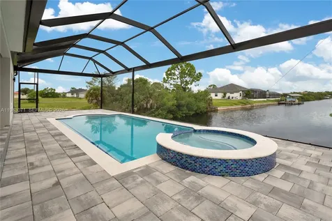 4009 W Jacaranda Parkway Cape Coral FL 33993