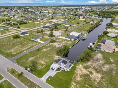 4009 W Jacaranda Parkway Cape Coral FL 33993
