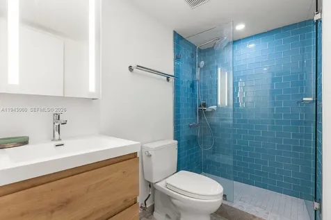 6767 Collins Avenue Miami Beach FL 33141