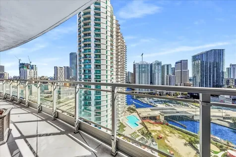 90 SW 3rd Street Miami FL 33130