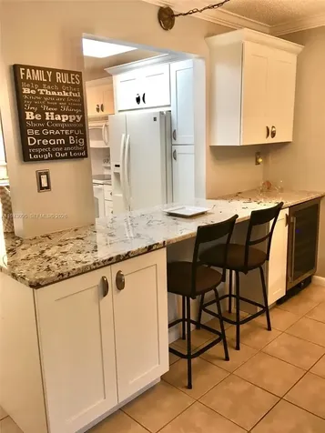 9410 N Hollybrook Lake Drive Pembroke Pines FL 33025