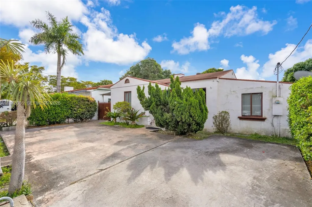 3026 SW 4th Street Miami FL 33135