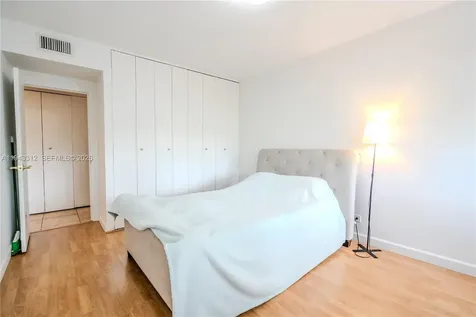 7441 Wayne Avenue Miami Beach FL 33141