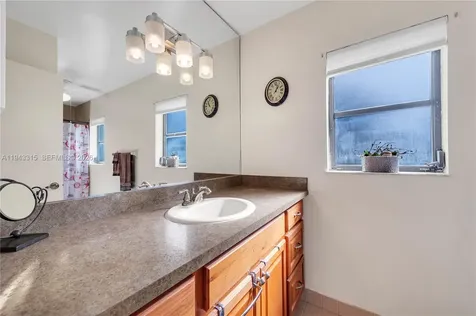 1191 NW 77th Avenue Plantation FL 33322