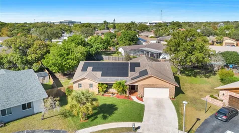 1191 NW 77th Avenue Plantation FL 33322