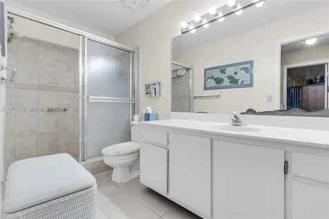 9943 Costa Del Sol Boulevard Doral FL 33178