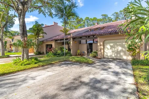9943 Costa Del Sol Boulevard Doral FL 33178