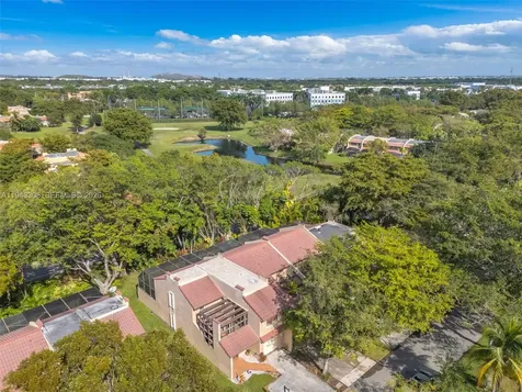 9943 Costa Del Sol Boulevard Doral FL 33178
