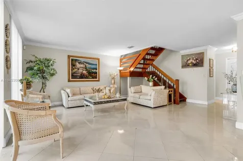 9943 Costa Del Sol Boulevard Doral FL 33178