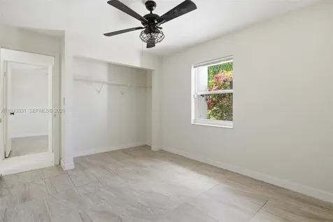 19463 NW 62nd Place Hialeah FL 33015