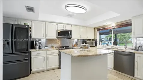 5921 SW 17th Street Plantation FL 33317