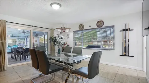 5921 SW 17th Street Plantation FL 33317