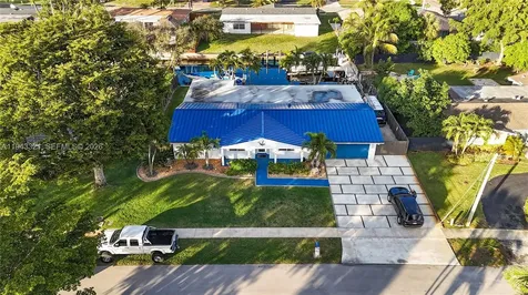 5921 SW 17th Street Plantation FL 33317