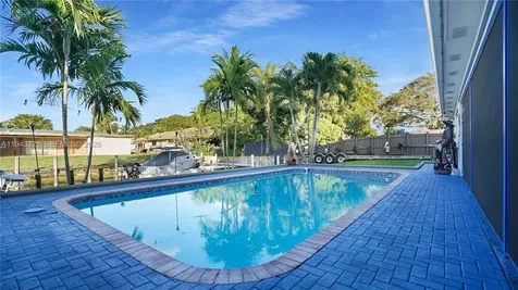 5921 SW 17th Street Plantation FL 33317