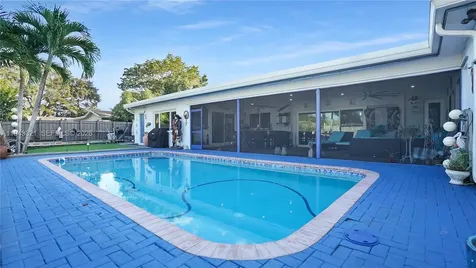 5921 SW 17th Street Plantation FL 33317