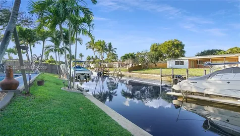 5921 SW 17th Street Plantation FL 33317