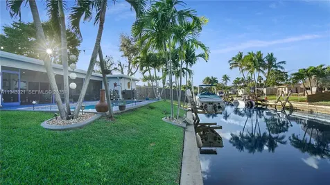 5921 SW 17th Street Plantation FL 33317
