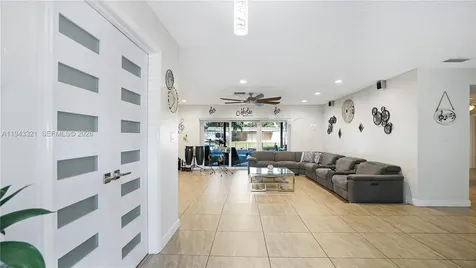 5921 SW 17th Street Plantation FL 33317
