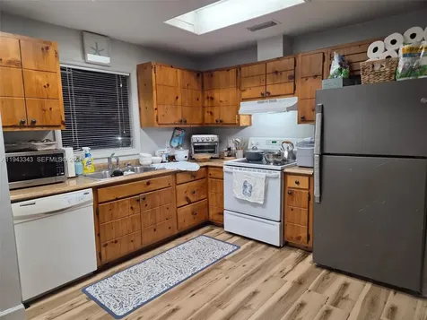 1866 9th Place Vero Beach FL 32960