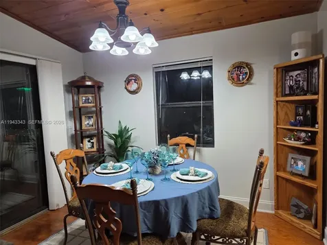 1866 9th Place Vero Beach FL 32960
