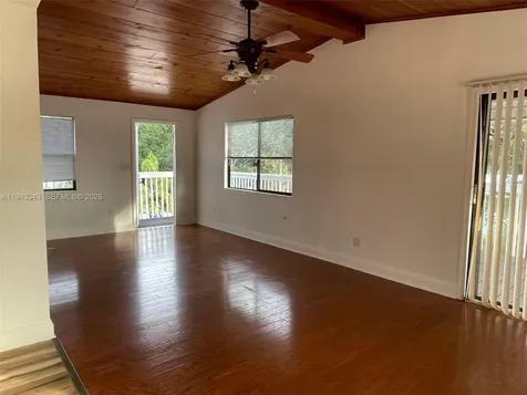 1866 9th Place Vero Beach FL 32960