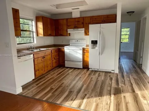 1866 9th Place Vero Beach FL 32960