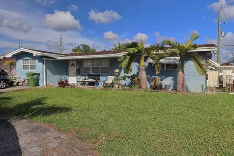 8571 NW 10th Street Pembroke Pines FL 33024