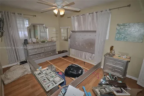 8571 NW 10th Street Pembroke Pines FL 33024