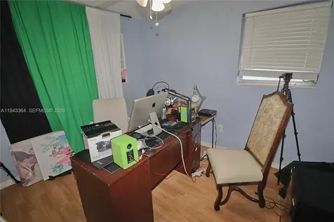 8571 NW 10th Street Pembroke Pines FL 33024