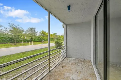 2850 Somerset Drive Lauderdale Lakes FL 33311