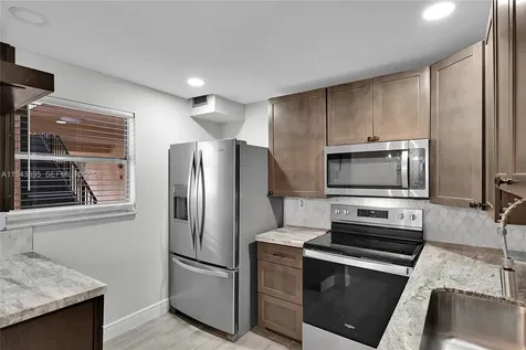 2850 Somerset Drive Lauderdale Lakes FL 33311
