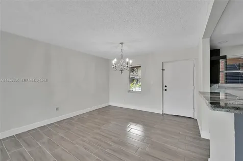 2850 Somerset Drive Lauderdale Lakes FL 33311