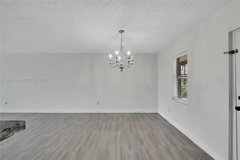 2850 Somerset Drive Lauderdale Lakes FL 33311