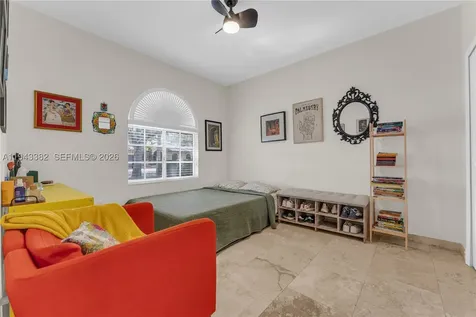 9125 NW 172nd Terrace Hialeah FL 33018