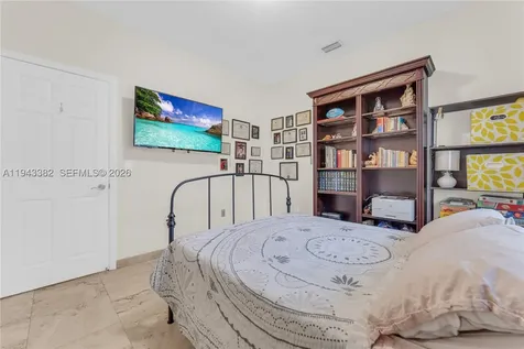 9125 NW 172nd Terrace Hialeah FL 33018
