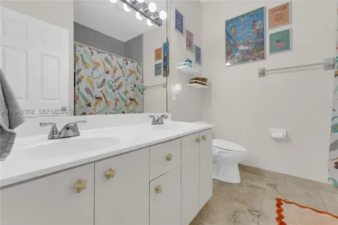 9125 NW 172nd Terrace Hialeah FL 33018