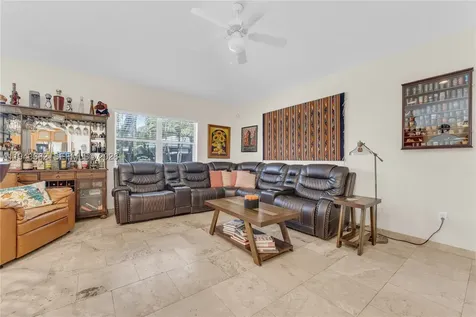 9125 NW 172nd Terrace Hialeah FL 33018