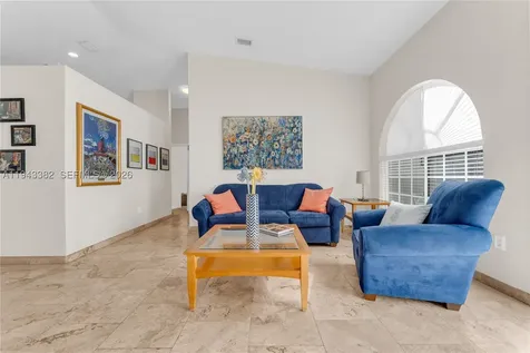 9125 NW 172nd Terrace Hialeah FL 33018